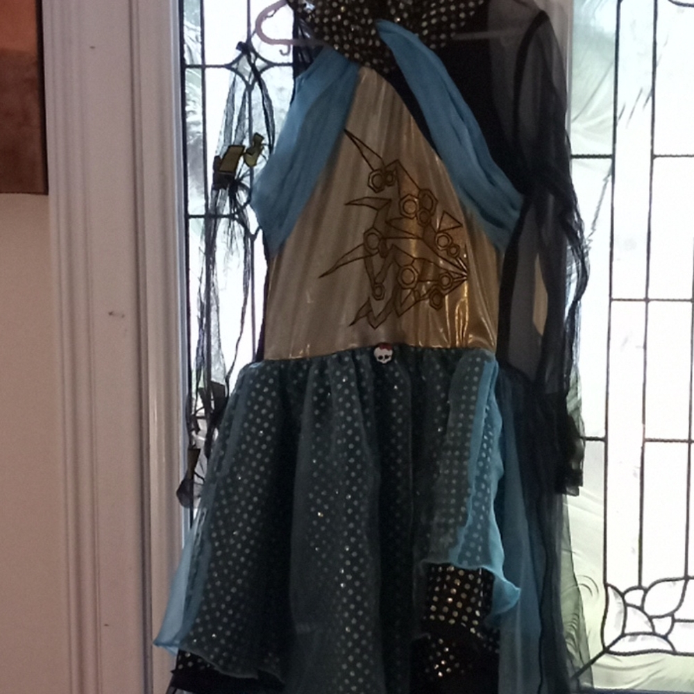 Monter High 👗 - Picture 1 of 7